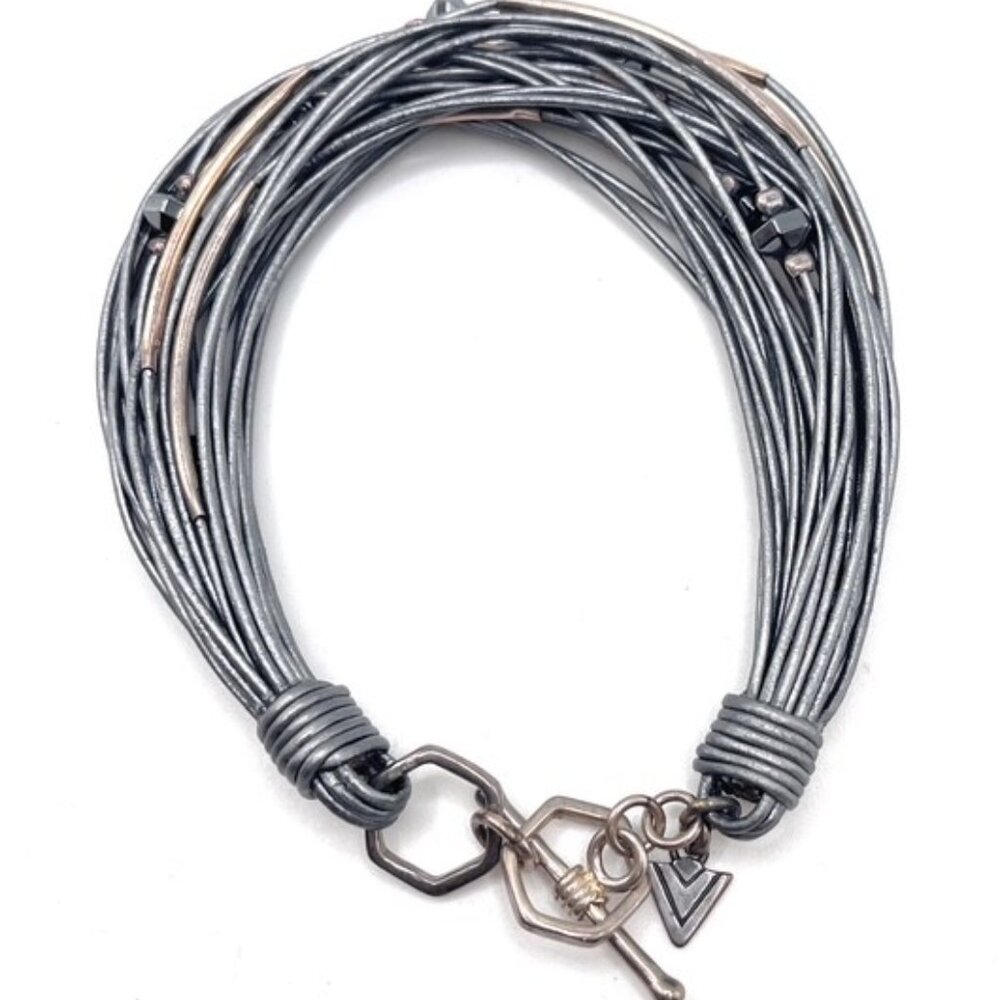 B2143 Silpada Silver/leather Bracelet